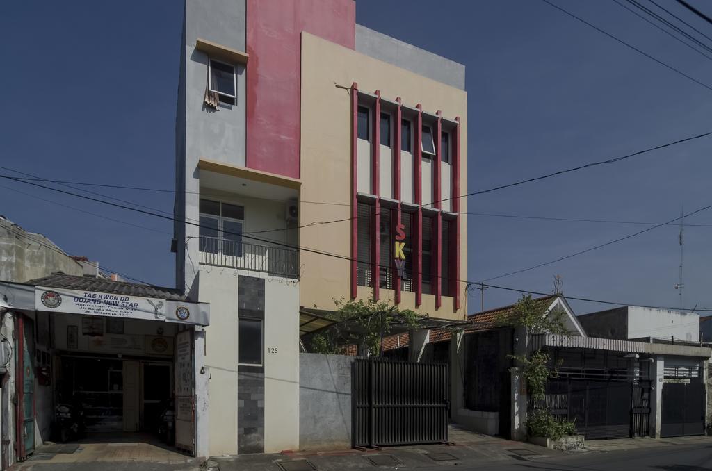 Reddoorz @ Mataram Wisma tamu Semarang